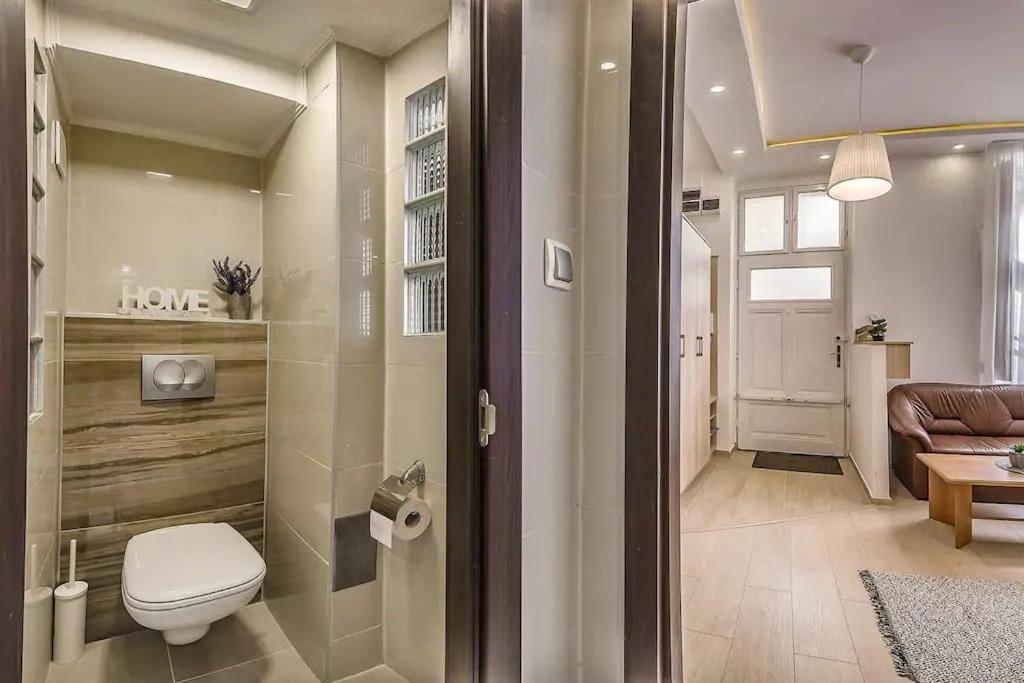 Szechenyi Renovated 2Br At Danube River Budapest Esterno foto